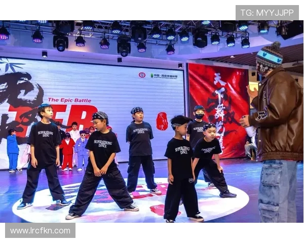 深圳街舞队在全国街舞大赛中的耐力表现分析与点评